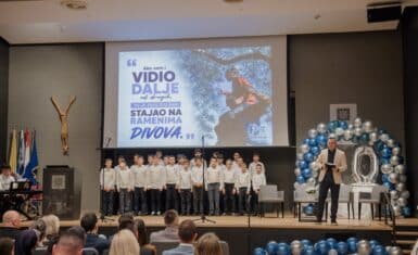 10 godina Osnovne škole „Lotrščak”! 10 godina Osnovne škole „Lotrščak”!